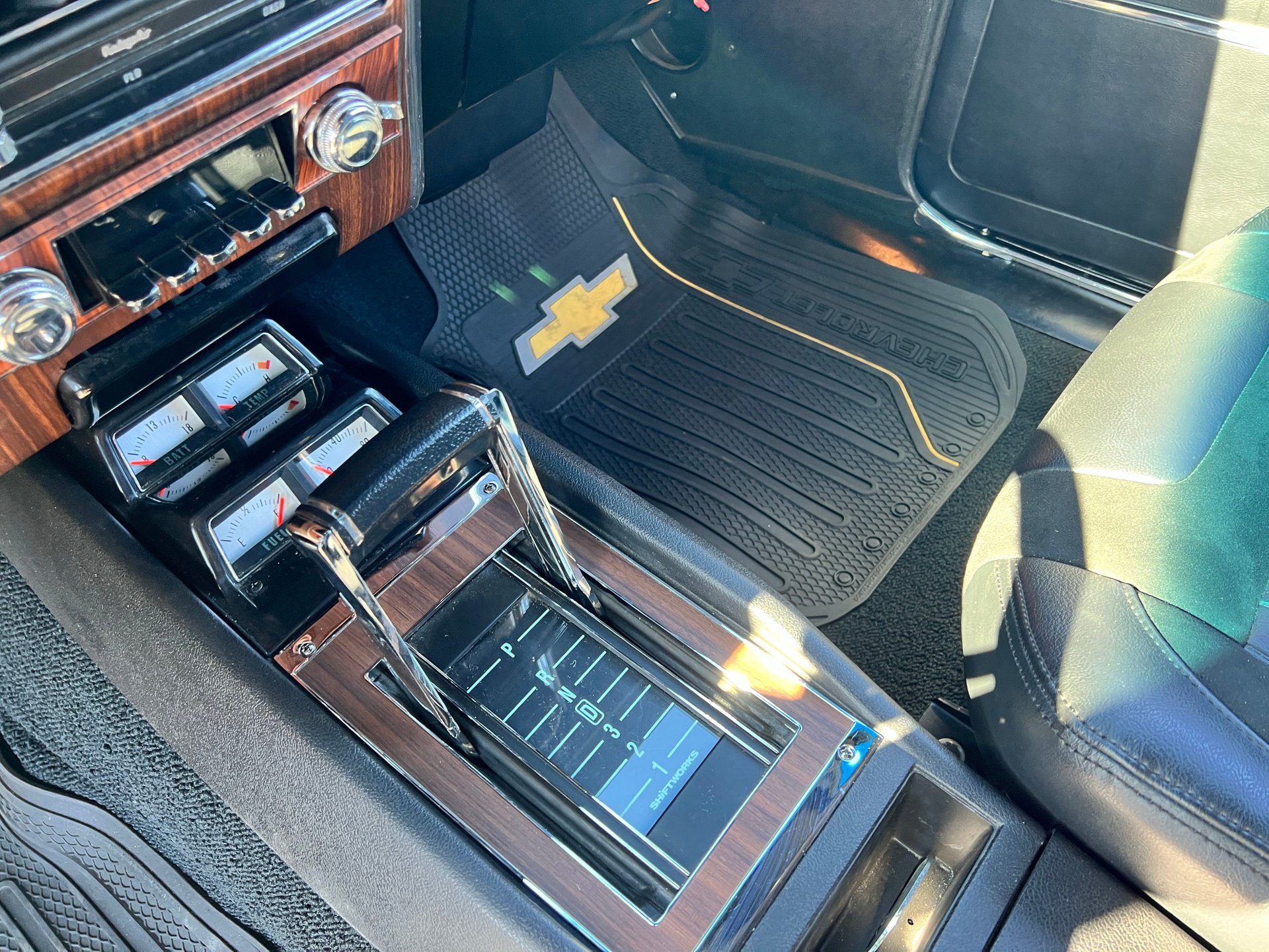 1968 CHEVROLET CAMARO RS - Image 12